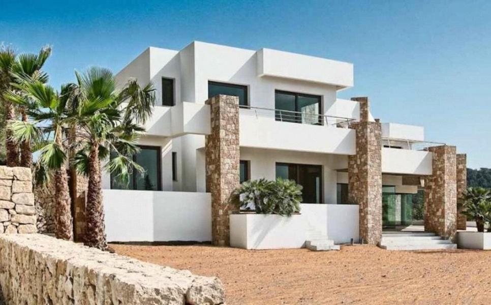 Luxe villa met prachtig uitzicht op de zee Salinas en Playa Bossa